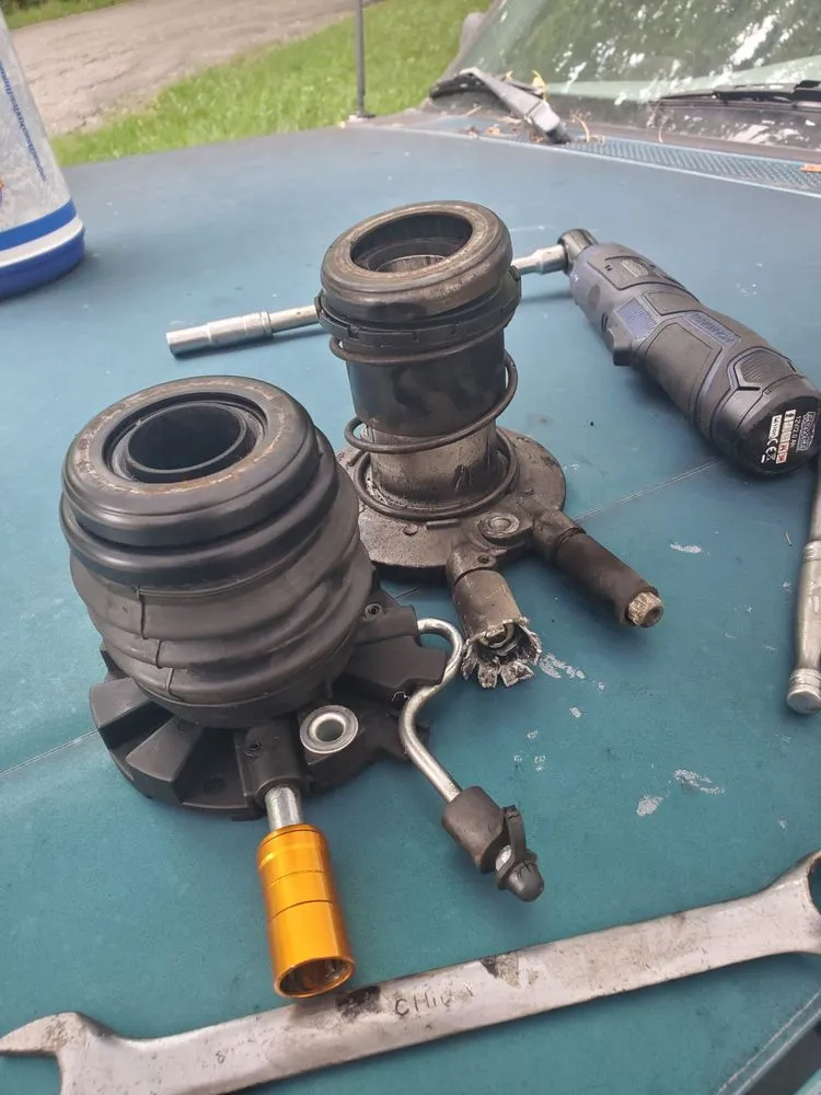 Slide of Caseys Repair & Service