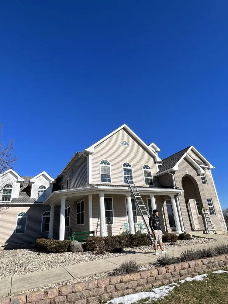 Slide of CasGo Roofing