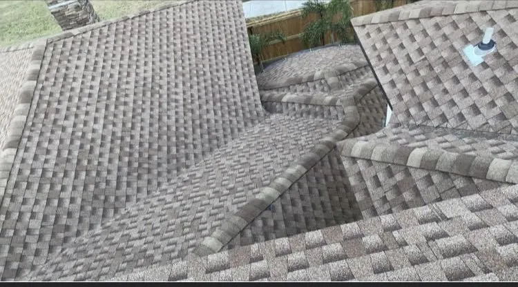 Slide of Castellanos Roofing