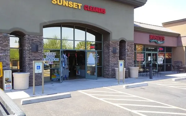 Castile Roofing Logo