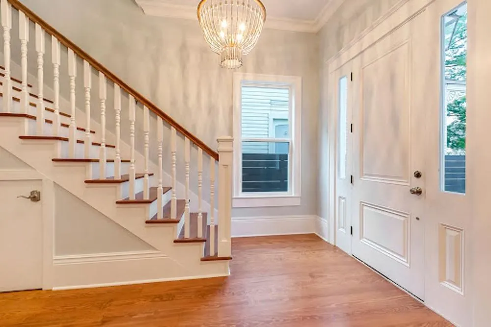 Slide of Castillo Builders