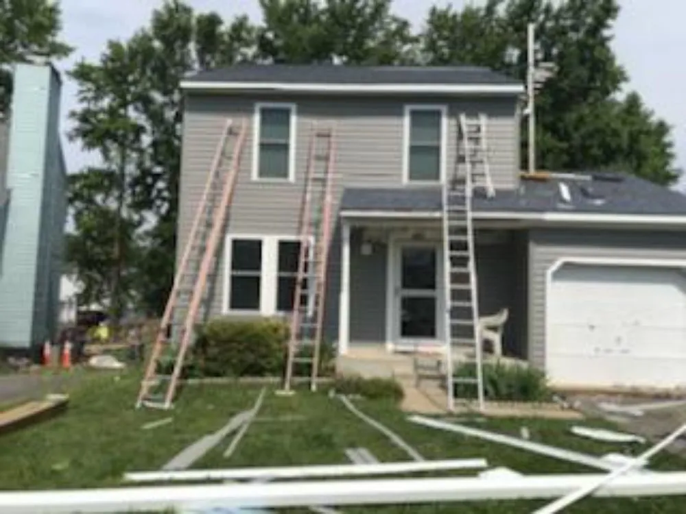 Slide of Castillo Construction