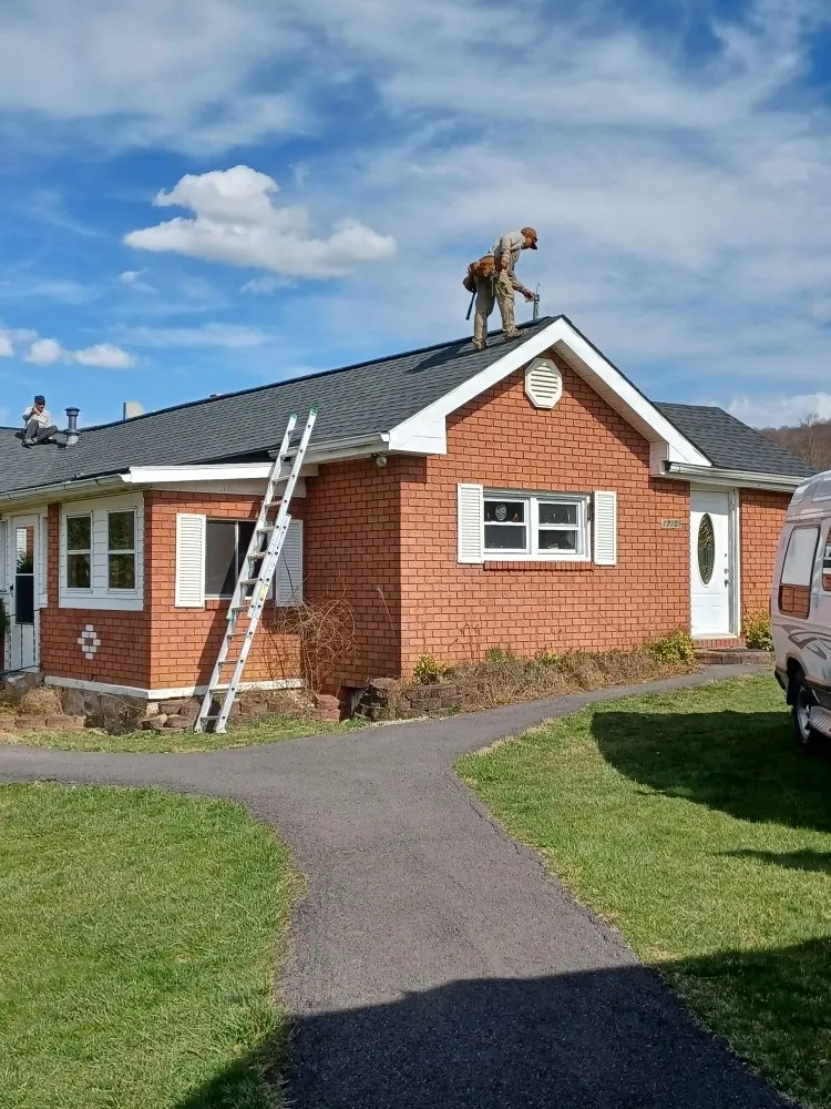 Slide of Castillo Construction