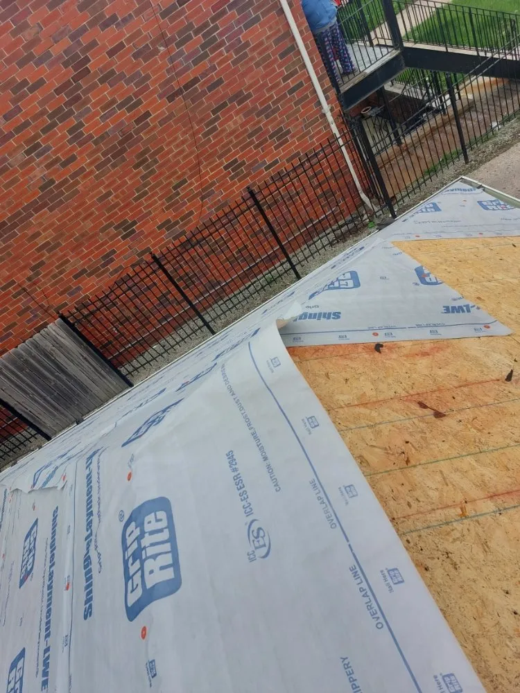 Slide of Castillo Roofing