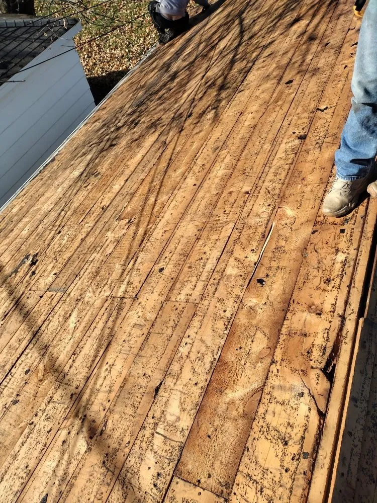 Slide of Castillo Roofing