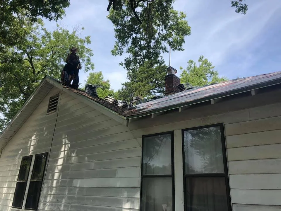 Slide of Castillo Roofing Solutions