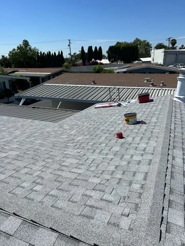 Slide of Castillo’s Roofing Services