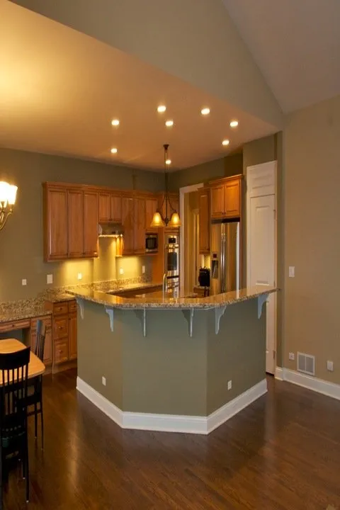 Slide of Castle Rock Roofing