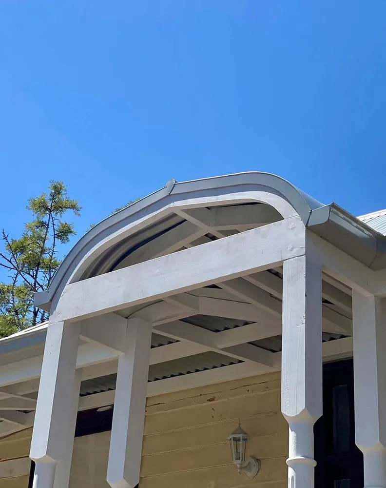 Slide of Castlemont Roofing