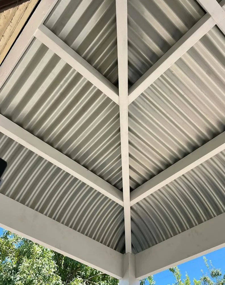 Slide of Castlemont Roofing