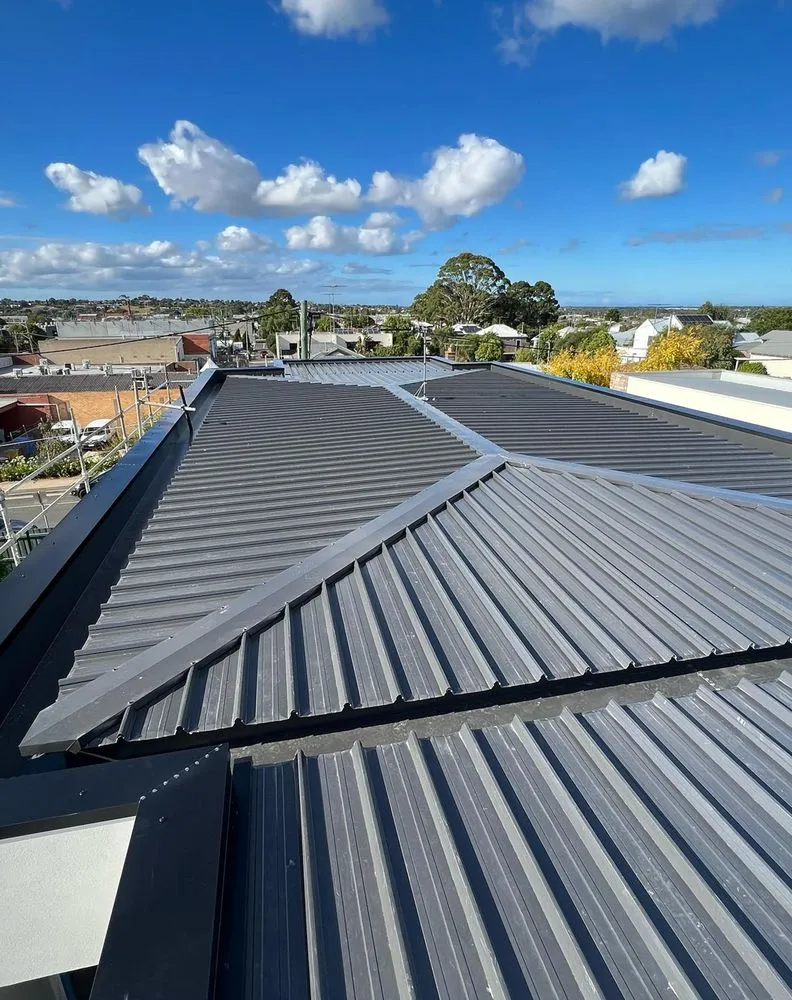 Slide of Castlemont Roofing