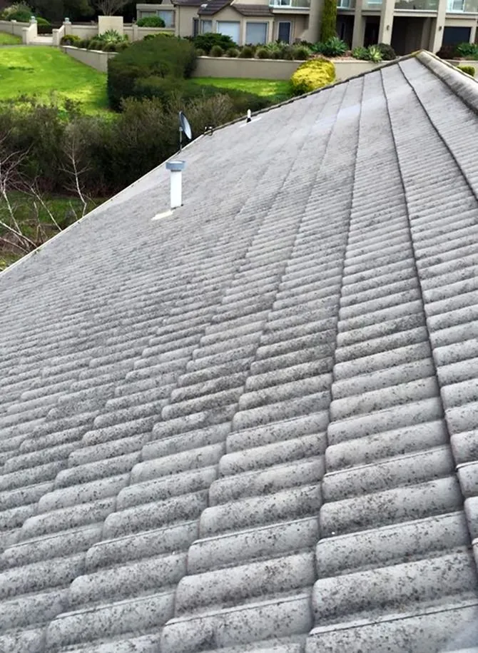 Slide of Castlemont Roofing