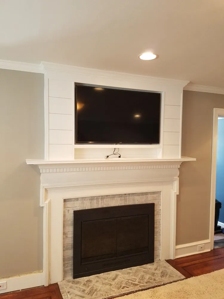 Slide of Castlewood Construction, Inc.