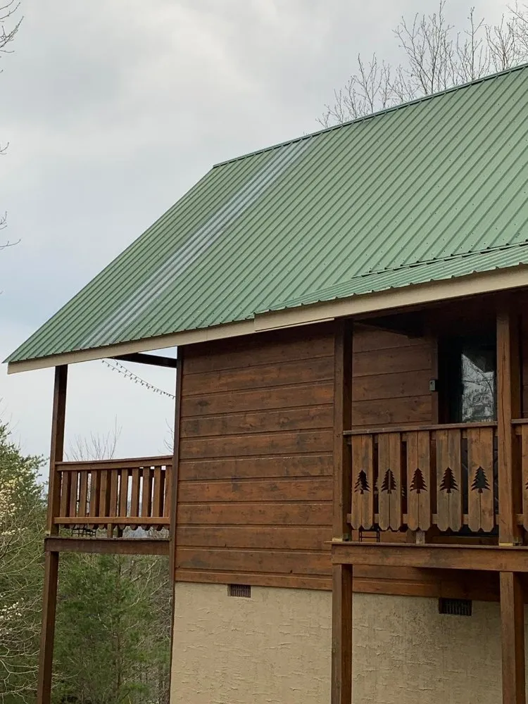 Slide of CastLind Construction