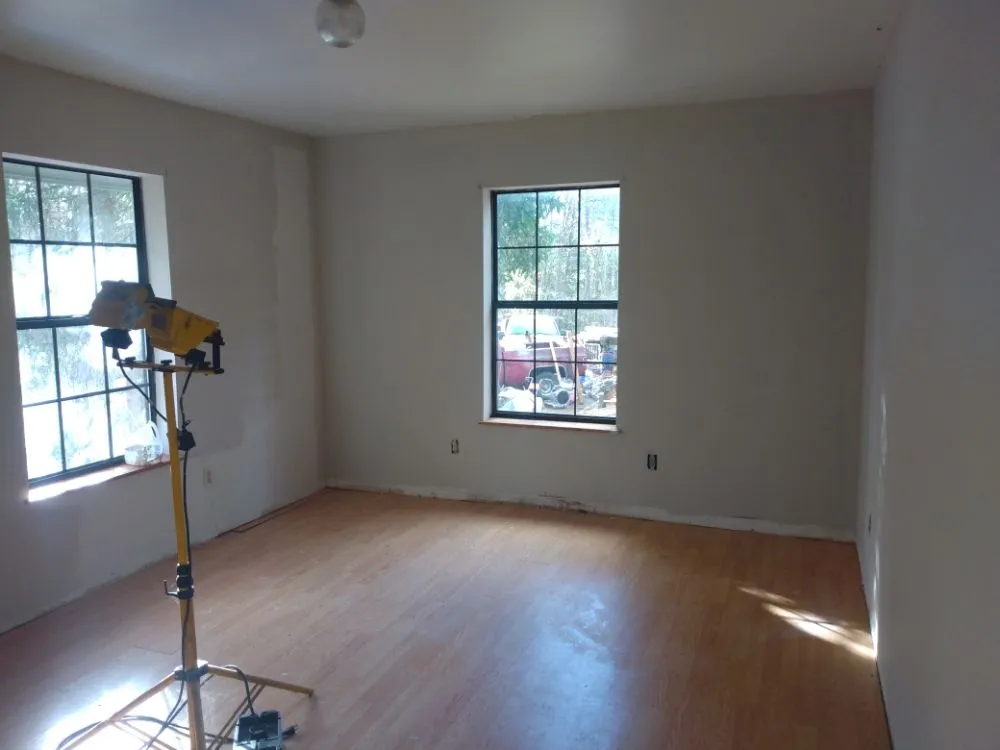 Slide of CastLind Construction