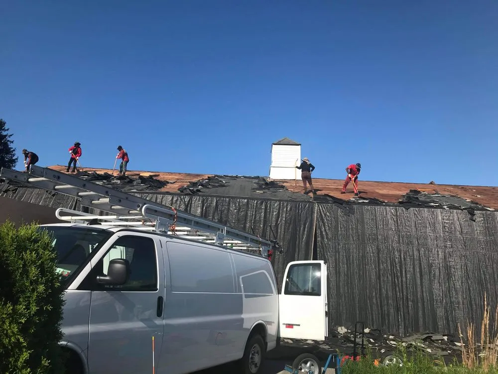 Slide of Castro Construction Roofing & Siding