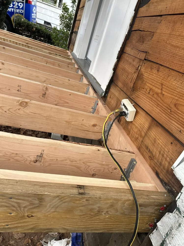 Slide of Castro Construction