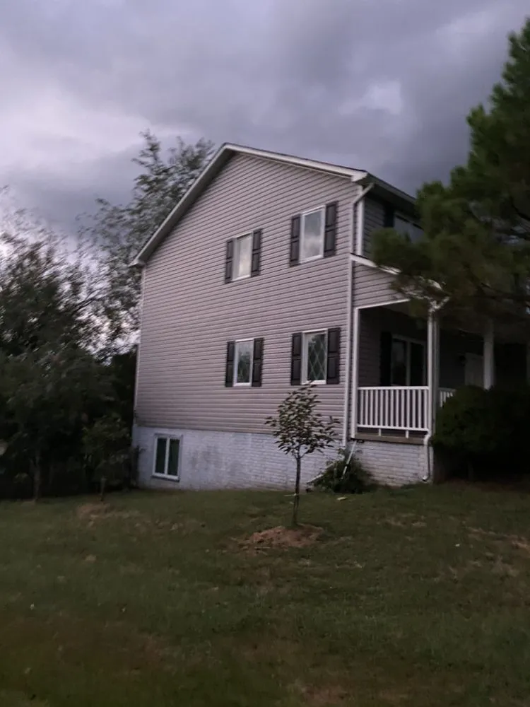 Slide of Castro Contracting