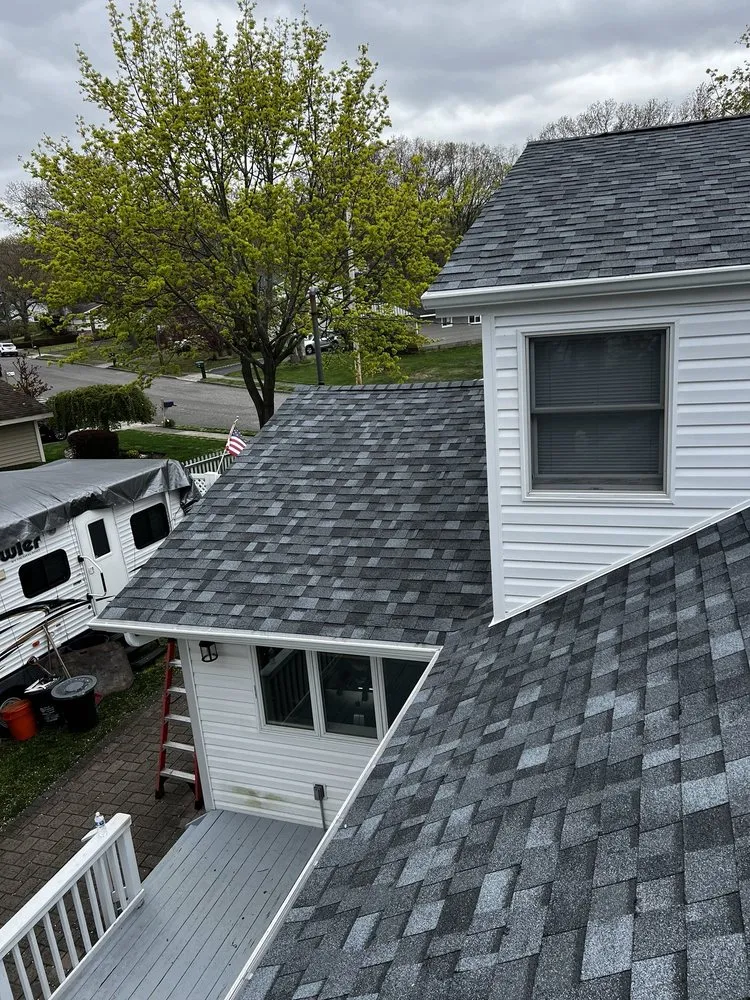 Slide of Castro Quality Construction