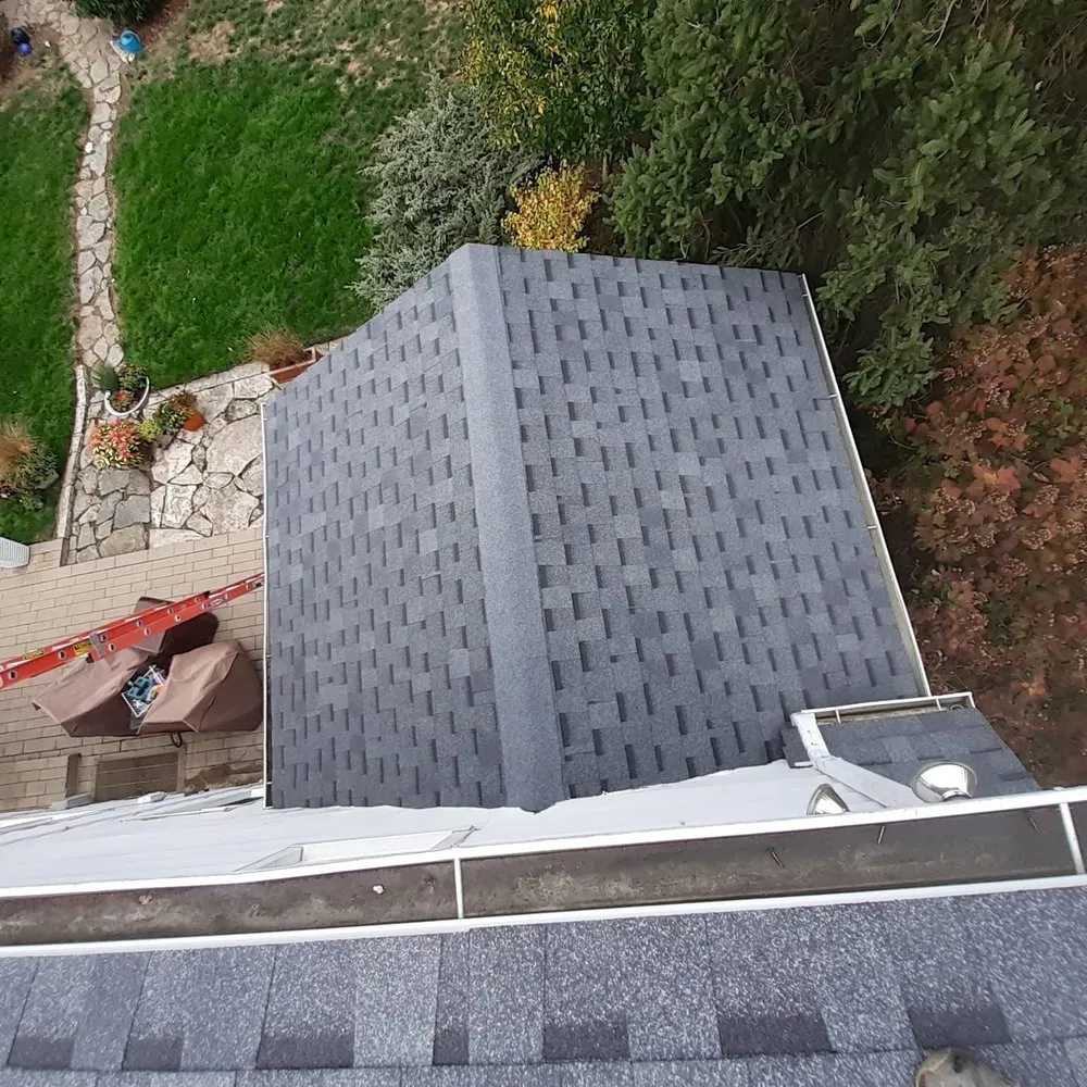 Slide of Castro Roofing and Siding