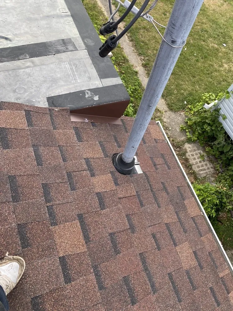 Slide of Castro Roofing and Siding