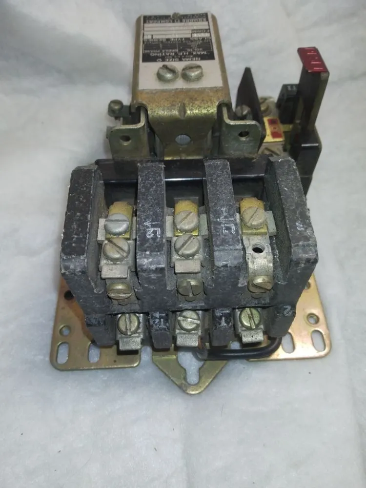 Slide of CB Maintenance and E-Commerce