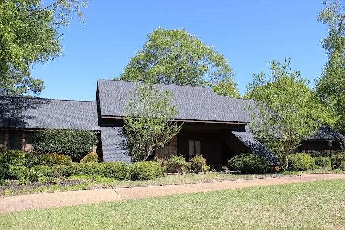 Slide of C&B Roofing