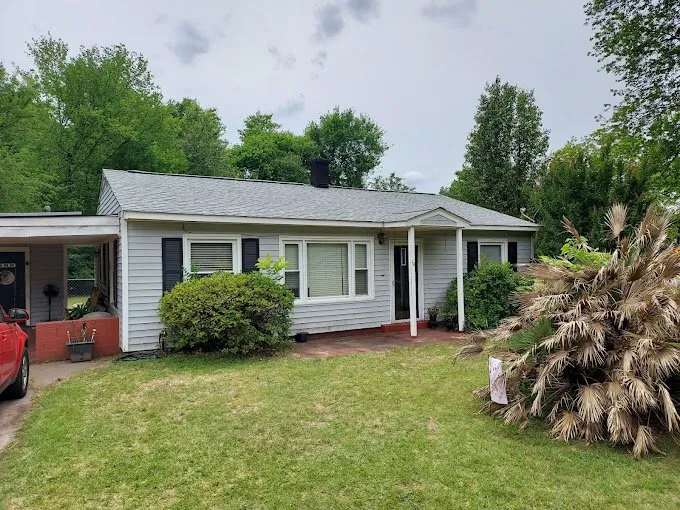 Slide of C&B Roofing