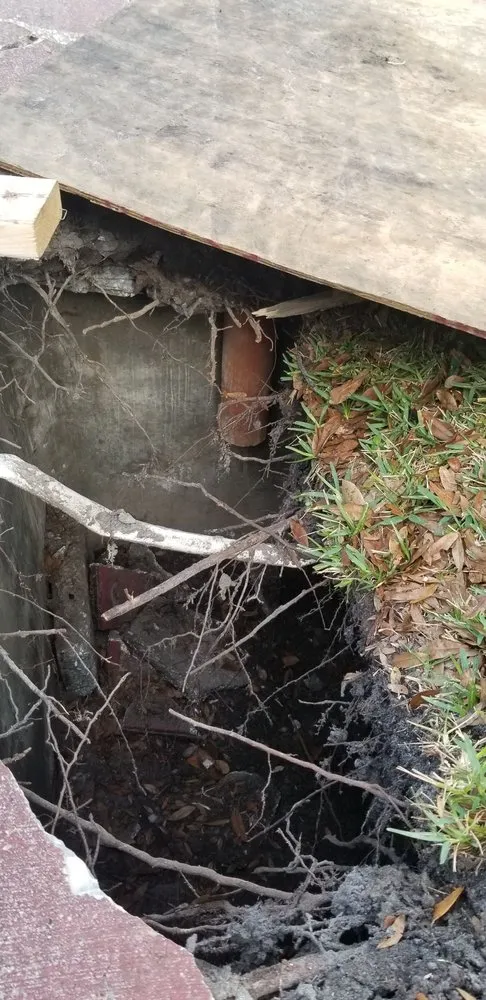 Slide of CB Roofing Construction