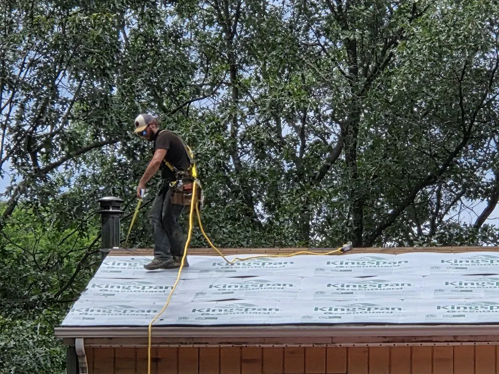 Top-rated roof leak repair experts serving Burlington, WV - CB&E Builders