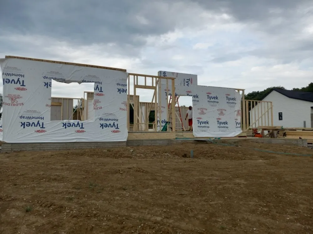 Slide of CC Contracting And Claims Specialist