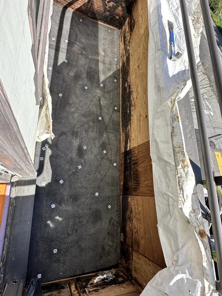 Slide of Ccj Roofing