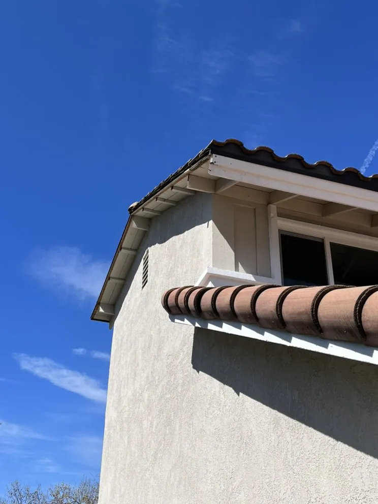 Slide of CCR Seamless Rain Gutters