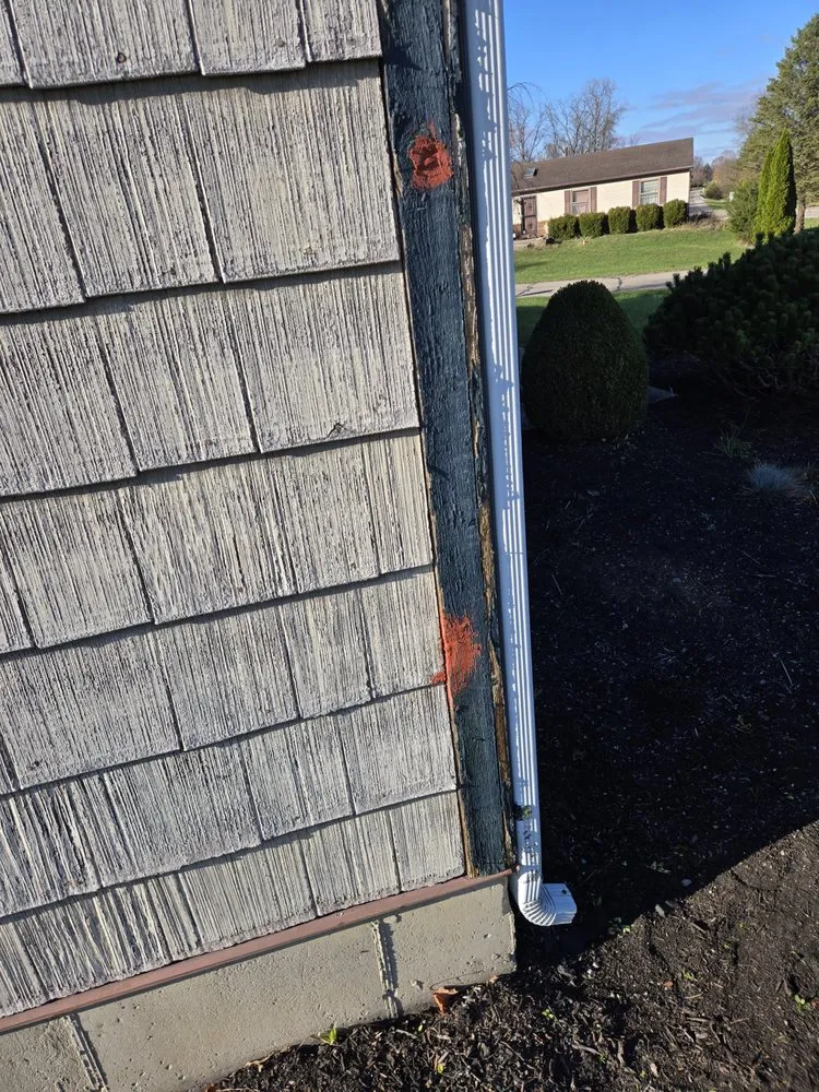 Slide of C&D Renovations and Automotive