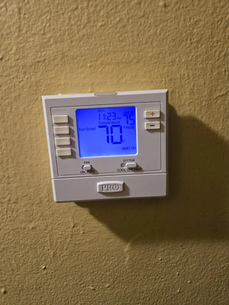 Slide of C&D Renovations and Automotive