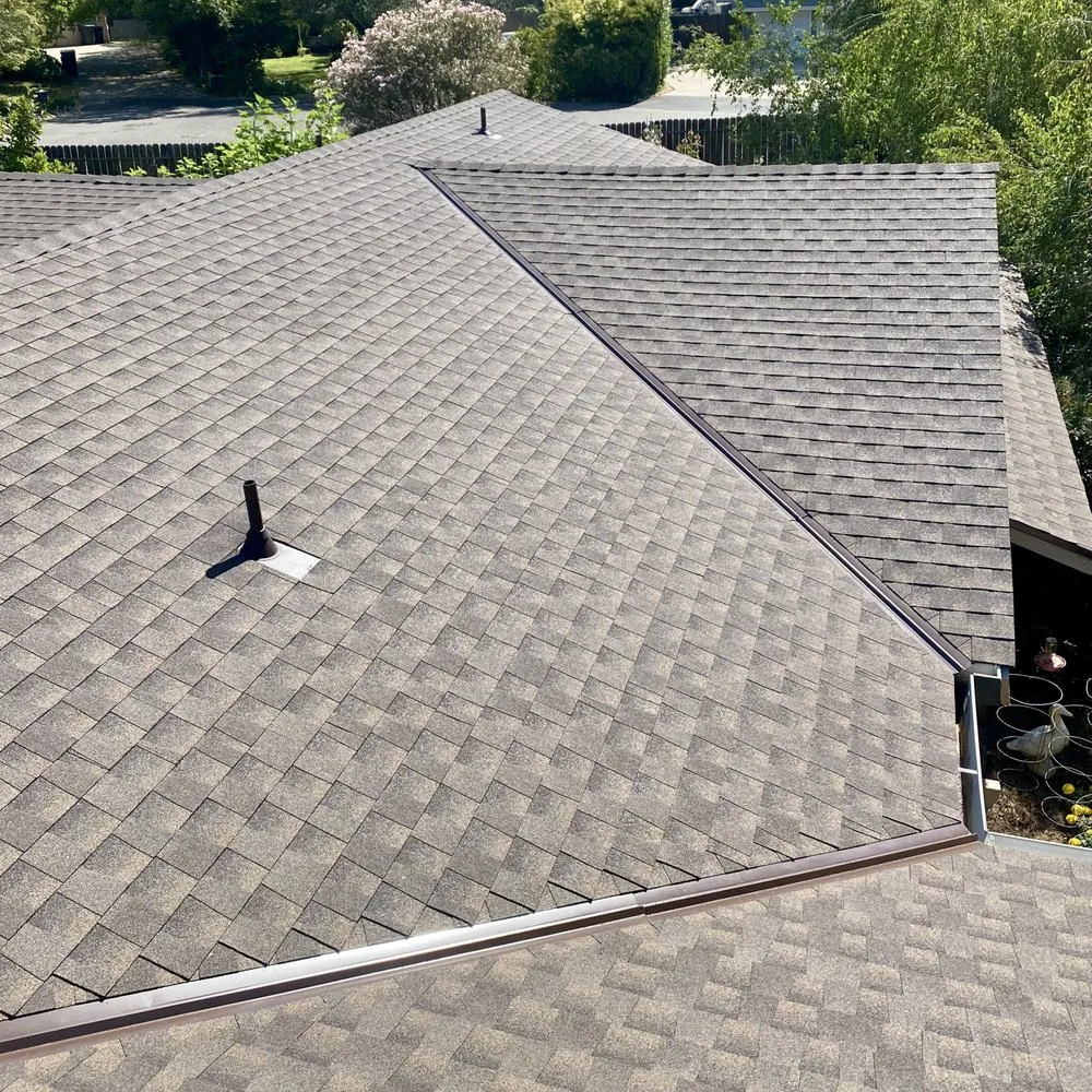 Slide of C&D Roofing