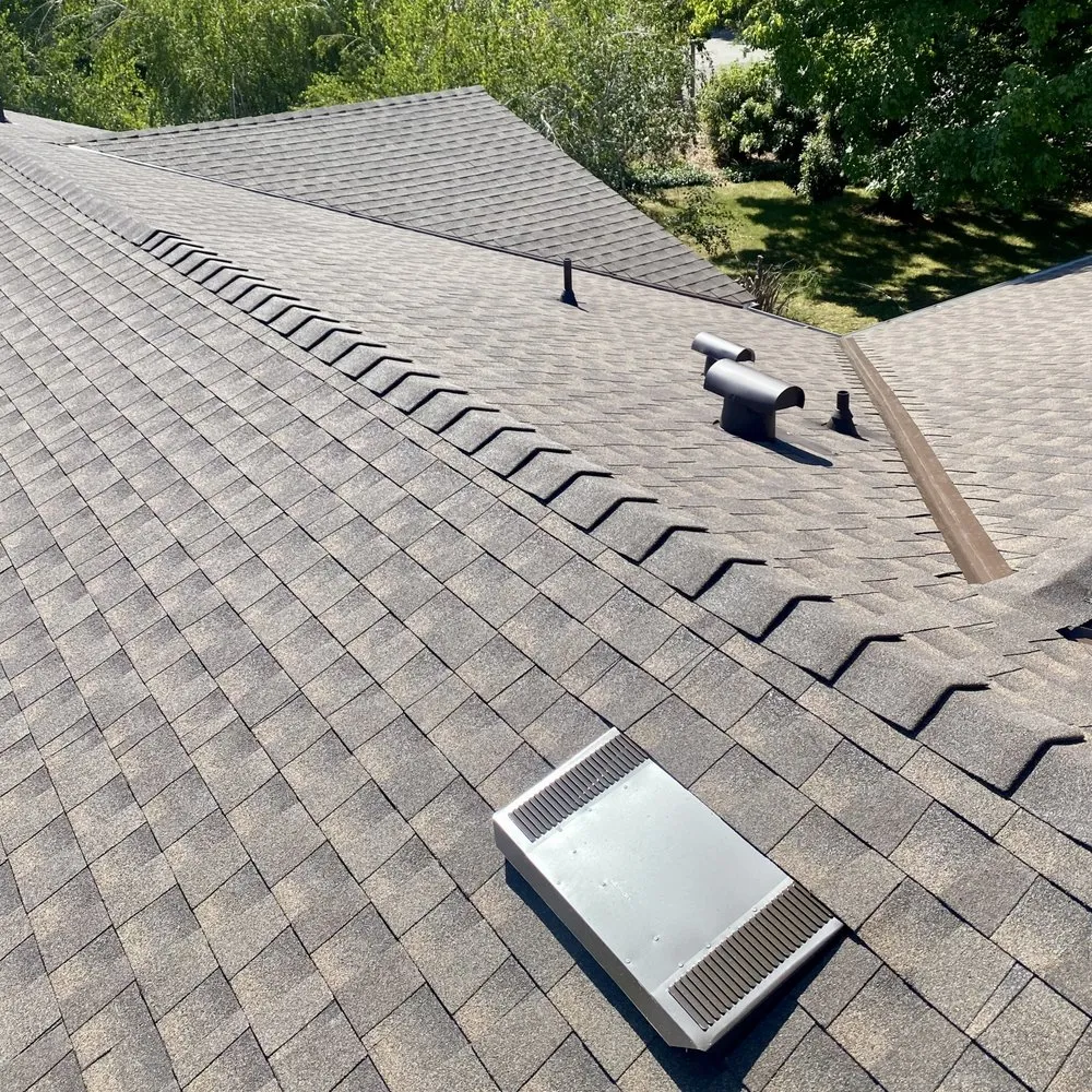 Slide of C&D Roofing