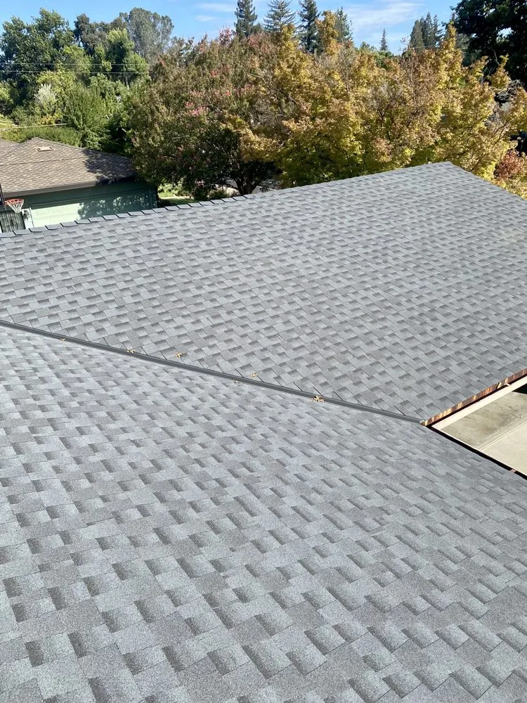 Slide of C&D Roofing