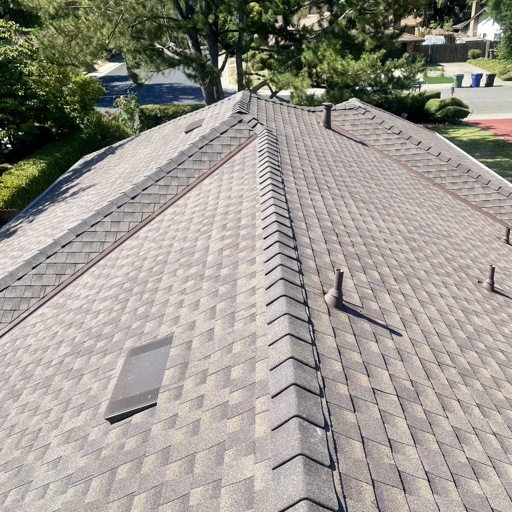 Slide of C&D Roofing