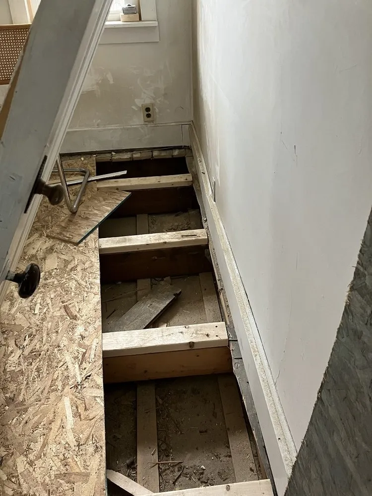 Slide of C.D.E.C. Contractors