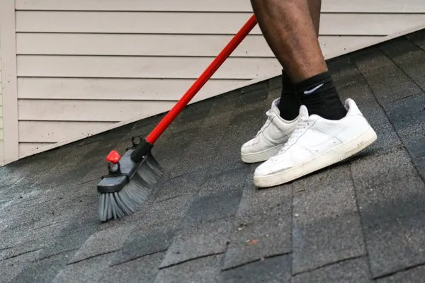 CE Roof & Exteriors Logo