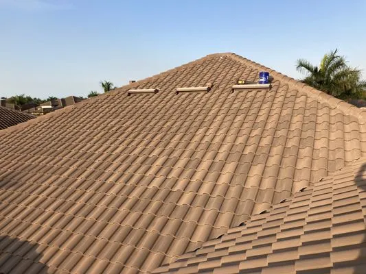 C&E Soft Wash Solutions Logo