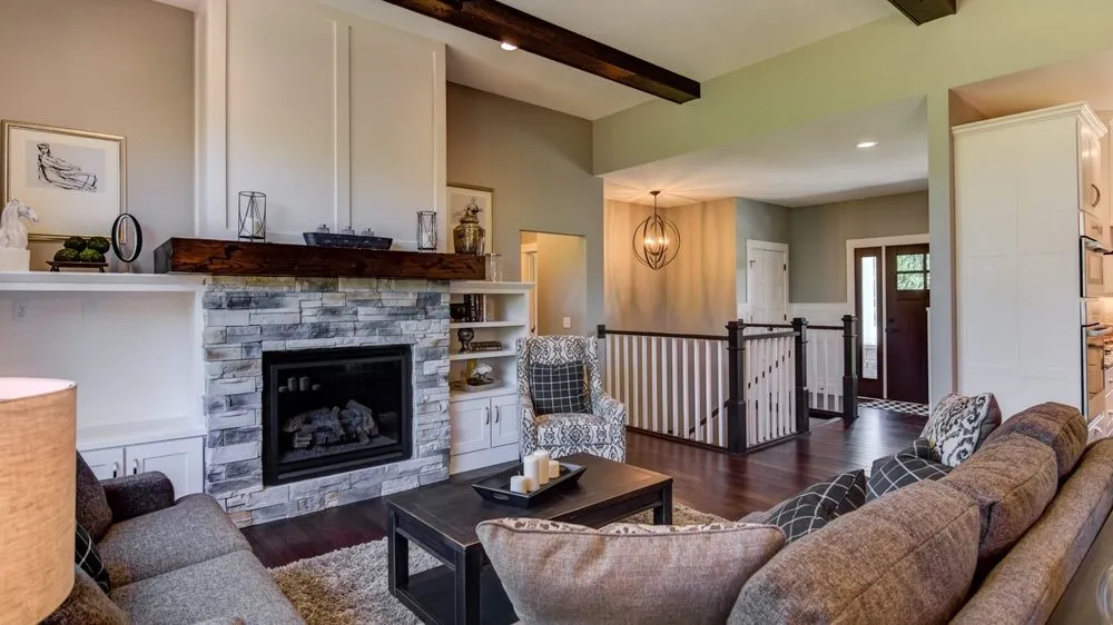 Slide of C&E Wurzer Construction