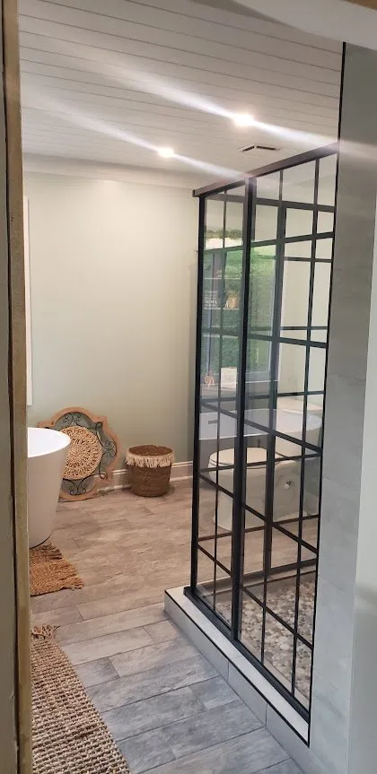 Slide of Cedenos Construction