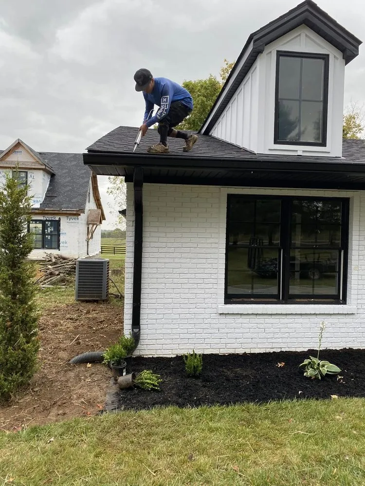 Slide of Cedenos Construction