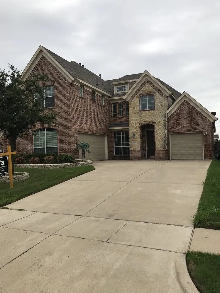 Slide of Celtic Roofing