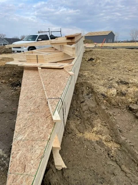 Professional shingle roofing service in Deer Creek, IL - Central Illinois Truss