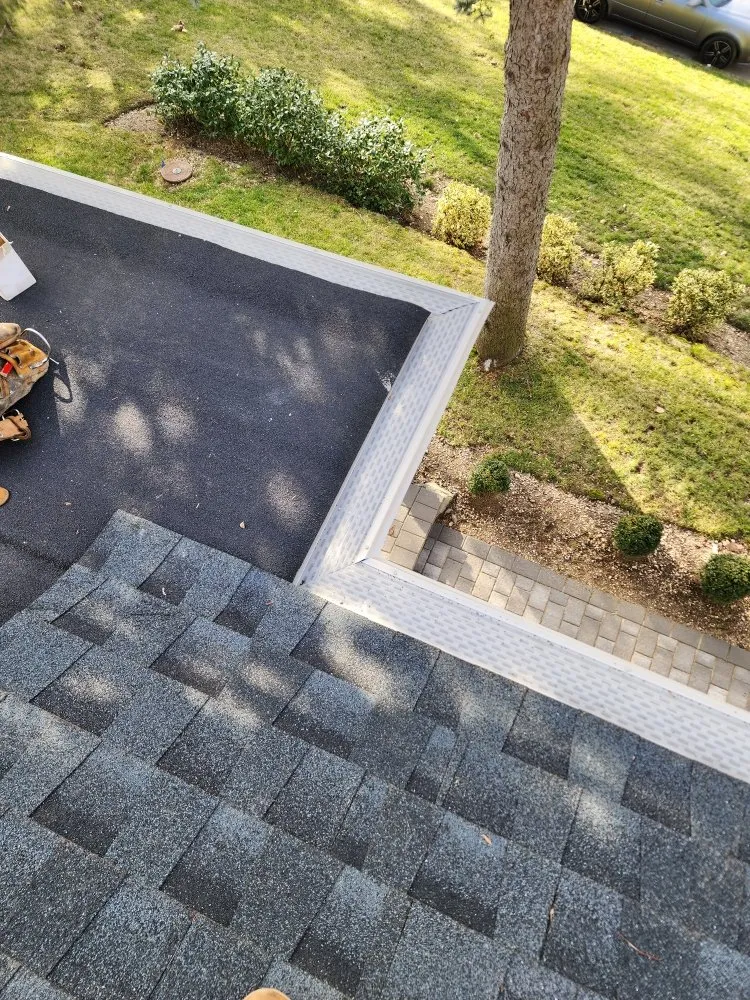 Slide of Central Islip Gutter Clean and Repair