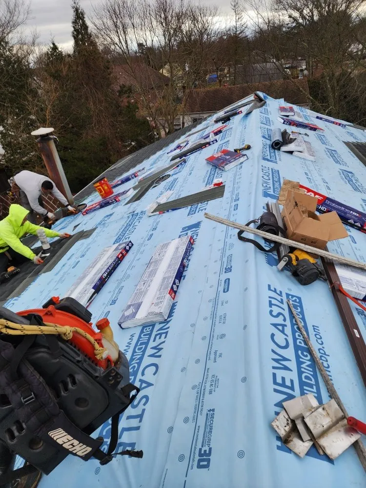 Slide of Central Islip Gutter Clean and Repair