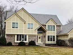 Slide of Central Point Restorations